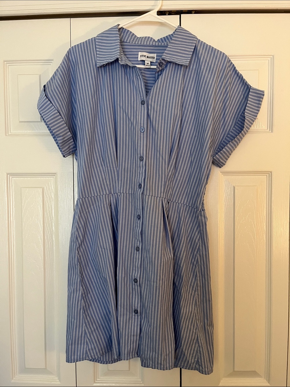 Blue and white stripe 100% Cotton Steve Madden button up dress like new